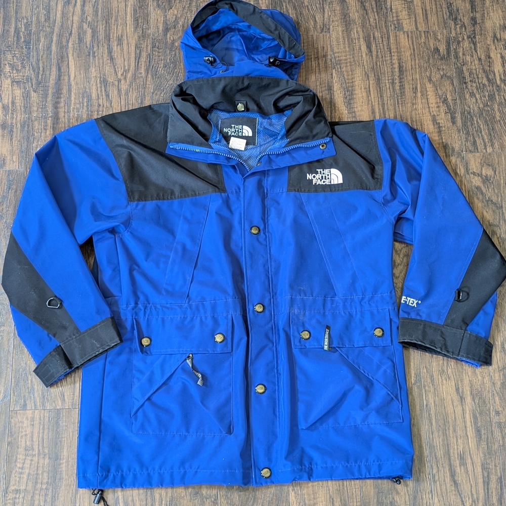 The North Face Blue and Black Gore-Tex Jacket M - Picture 1 of 10